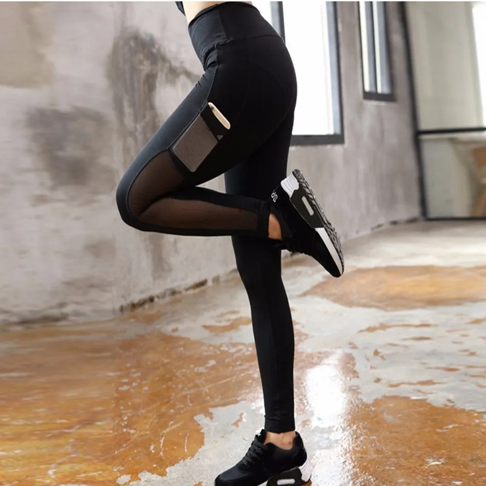 Leggings negros con trasparencia y bolsillo
